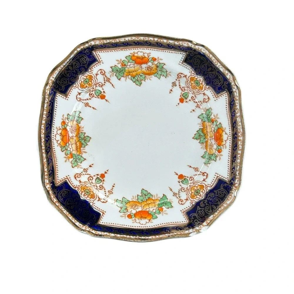 Vtg Royal Victoria  Semi Porcelain Square Bread Plates Set Of 4  England Floral